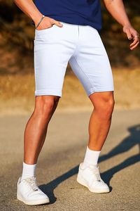 Shorts en jean bleu clair pour homme, taille mi-haute, coupe droite, décontracté, été, respirant, en coton tissé, délavage classique - Product Image 2