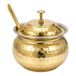 Azucarero de metal dorado martillado con cuchara y tapa, vajilla elegante para bodas - Product Image 3