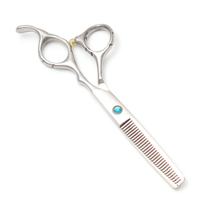 Tijeras de peluquería profesionales de titanio de 6 pulgadas, tijeras de acero inoxidable para peluquería y belleza, con tijeras afiladas para el cabello - Product Image 3