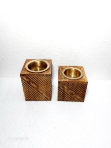 Brûleur d'encens en bois fait main avec insert en laiton, Mubkhara aromatique pour une utilisation toute l'année - Product Image 1