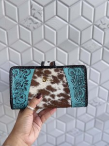 Designer Hair On Hide <b>Leather</b> Clutch Carving <b>Tooled</b> <b>Leather</b> Wallet Vintage Turquoise Colour <b>Leather</b> Credit Cards Cash Holder - Product Image 5