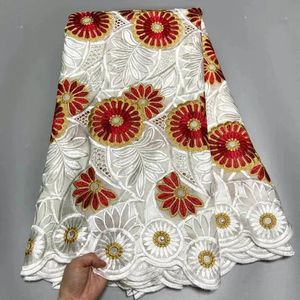 Tela de encaje africana de lujo con bordado suizo de algodón y pedrería para vestido de fiesta de boda. - Product Image 3