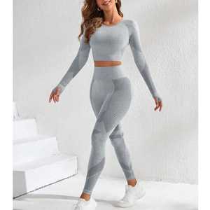 Conjunto de Yoga para Mujer de la Mejor Calidad, Diseño Único con Estampado de Letras, Pantalones Cortos con Cinturón, Spandex/Nailon, Gran Venta - Product Image 4