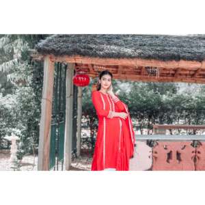 Ensemble de costume en satin rouge brillant pour femmes, taille XS - Product Image 1