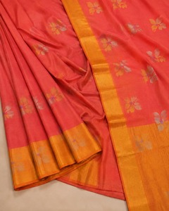 Sari en soie pure tissé à la main, motif floral rouge corail, bordure dorée Zari, sari traditionnel indien pour les fêtes et les occasions spéciales - Product Image 4
