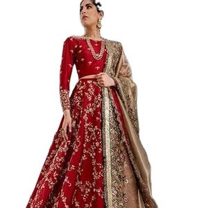 Lehenga de Novia de Alta Calidad con Bordado de Red Pesada, Diseño Exclusivo, Fabricación de Lehenga Choli en Surat, India - Product Image 1
