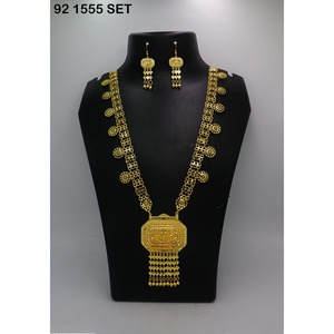 Trendy Gold Plated Alloy Fashion Jewelry Set Gold Plated Women's Classic Alloy Necklace and Earring Set for <b>Wedding</b> Engagement - Product Image 3