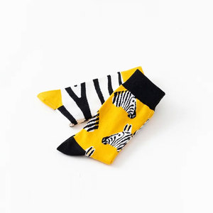 Calcetines Deportivos de Alta Calidad, Absorbentes de Sudor, Estilo Atlético, Unisex, con Bordado Personalizado, Ajuste Alto, Estilo Unisex - Product Image 6