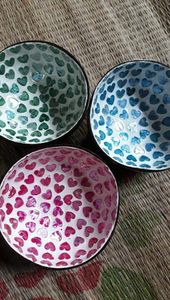 Tazón de Cáscara de Coco Pintado a Mano con Incrustaciones de Madreperla, Diseño Personalizado, Ecológico, Hecho a Mano, Proveedor de Exportación de Vietnam - Product Image 4