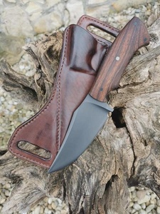 Cuchillo Premium Hecho a Mano de Acero Inoxidable de Hoja Fija para Combate/Desollado/Caza/Camping/Utilidades con Funda de Madera y Cuero para Venta al por Mayor OEM - Product Image 3