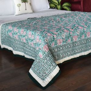 Nueva tendencia: Colcha de algodón con estampado floral verde azulado, tamaño twin, hecha a mano, reversible, para todas las estaciones, a precio económico. - Product Image 4