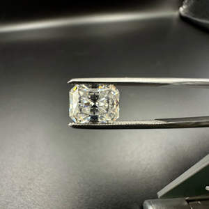 Gema de Moissanita Suelta de 7x9mm, Corte Radiante, Color DEF Blanco, Claridad VVS, Piedra Cultivada en Laboratorio para Joyería Personalizada - Product Image 3