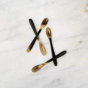 ช้อนทำจากเขาควายธรรมชาติคุณภาพออร์แกนิก - เป็นมิตรกับสิ่งแวดล้อมและทนทาน ดีไซน์ปรับแต่งได้สำหรับใช้ในบ้าน ร้านอาหาร งานแต่งงาน - Product Image 4