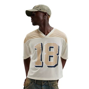 T-shirt décontracté style maillot de football à manches courtes pour homme, respirant, en maille, à rayures et imprimé numéroté, collection Printemps-Été 2026 - Product Image 1