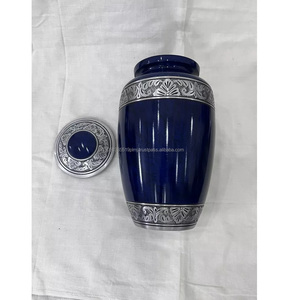 Venta al por mayor de urnas de cremación grabadas personalizadas para cenizas de adultos, grandes urnas de cremación de metal hechas a mano, proveedor - Product Image 3