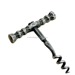 Abridor de botellas de vino Sacacorchos forjado a mano Abridor de botellas de vino con mango moderno Hierro forjado Hecho a mano de alta calidad - Product Image 3