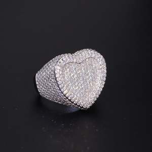 Anillo de Diamante Moissanite con Diseño de Corazón, Plata de Ley 925, VVS, Anillo con Incrustaciones de Diamantes, Joyería de Lujo Estilo Hip Hop, Regalo para Mujeres y Hombres - Product Image 1