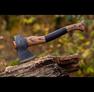 Hache en acier carbone forgée à la main - 16,7 cm - Hache professionnelle pour le bushcraft - Lame avec poignée en cuir - Personnalisable - DIY - ODM - Idéale pour les travaux en extérieur - Cadeaux - Product Image 1