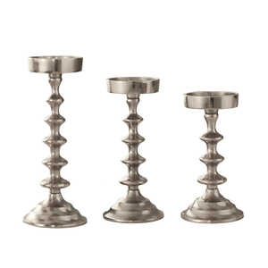 Candelabro Decorativo de Primera Calidad para Decoración del Hogar, Acabado Plateado, Aluminio Fundido, Hecho a Mano y Personalizado - Product Image 5