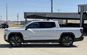 GMC Sierra EV Denali 2026 Premium, Nuevo, con Gran Autonomía, Tracción en las Cuatro Ruedas, Cabina Doble, Asientos de Cuero, Faros LED y Techo Corredizo - Product Image 5
