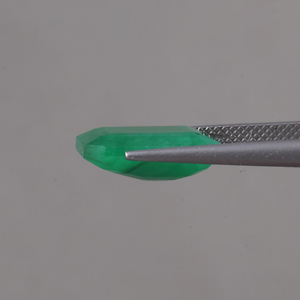 Esmeralda Natural Certificada por Terceros, Venta al Por Mayor, Gema Suelta de 7.22 Quilates, Corte Esmeralda 14x11.5mm, Verde Claro Premium - Product Image 2