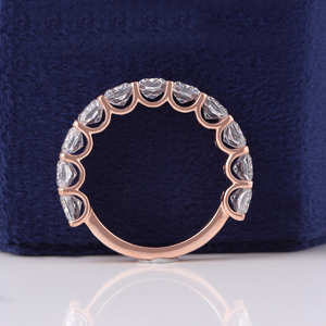 Bague éternelle en or rose 14 carats avec 5 diamants de laboratoire taille coussin de 0,25 carat pour fiançailles, mariage et anniversaire - Product Image 4