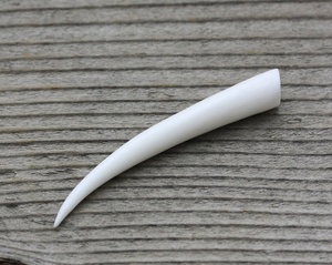 Pendentif en os de buffle naturel sculpté, accessoires de bijoux bohèmes écologiques pour mariage, vente en gros - Product Image 2