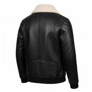 Veste en cuir et fourrure de haute qualité, tendance et très élégante - Product Image 4