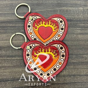 Porte-clés personnalisé en cuir de vache véritable, motif cœur flamboyant western, élégant, fait main, accessoire cadeau de boutique - Product Image 1