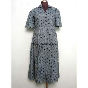 Robe midi décontractée vintage pour femme 100 % coton à manches courtes, imprimé floral, col en V, fermeture boutonnée, coupe trapèze, doublure en coton tissé - Product Image 3