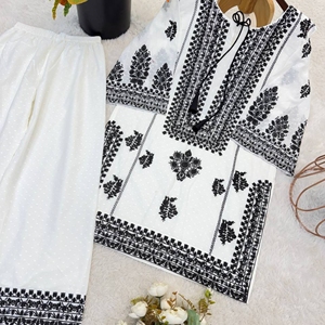 Magnifique ensemble Kurti Palazzo en soie rayonne Butti avec broderie point de chaînette, prêt-à-porter, tenue ethnique pour femmes - Product Image 6