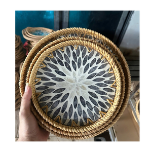 Plateau en rotin bohème avec incrustation de nacre, écologique et durable, sans danger pour les aliments, idéal pour la décoration intérieure - Product Image 3