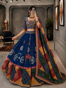 Lehenga de algodón muselina con estampado digital, trabajo de espejo y trabajo Kodi, con blusa y dupatta, conjunto de Lehenga Choli para Navratri. - Product Image 5