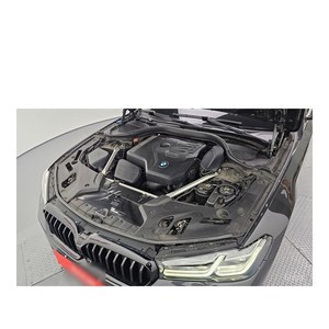 BMW 530i XDrive M Sports Serie 5 2023 con Volante a la Izquierda y Caja de Cambios Automática, 39,283 km - Product Image 6