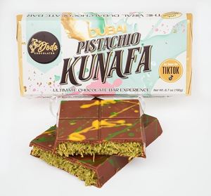 Barra de Chocolate con Pistacho de Dubái 2026: Barra de chocolate con leche rellena de crema de pistacho y knafa crujiente, CHOCOLATE VIRAL DE TIKTOK - Product Image 1