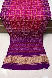 Sari Gharchola Bandhej de Seda Pura Hecho a Mano, Sari Nupcial de Lujo, Ropa Étnica India - Product Image 3