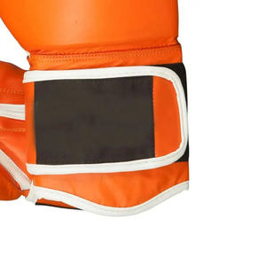 Gants de MMA en PU fabriqués au Pakistan - Imperméables, légers, anti-humidité, pour la boxe, le Sanda, l'entraînement au sac de frappe, fermeture auto-agrippante, pour l'extérieur - Product Image 4