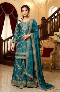 Ensemble de costume Sharara Designer Rangoli Crush avec dupatta, broderie lourde, tenue ethnique pour mariage et fête pour femmes, look premium - Product Image 4