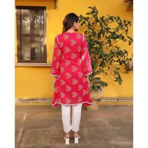 Kurta en mousseline de soie rose respirante pour femme avec motif dessiné à la main et bas de robe taille XS - Product Image 2