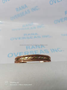 Bracelet magnétique en cuivre fait main en gros, Kada Relief pour les douleurs articulaires, l'arthrite et l'augmentation de l'énergie, design élégant unisexe - Product Image 2