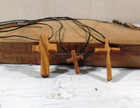 Collar con Colgante de Cruz de Madera de Nogal Sagrado, Hecho a Mano, Pulido Suave, Joyería Religiosa Natural para Regalo de Oración y Uso Diario