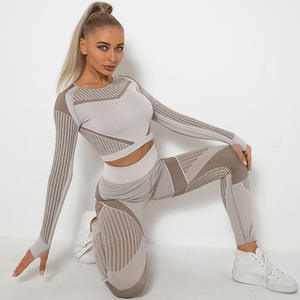 En gros : Haut de yoga, Vêtements de sport, Ensembles de fitness pour la gym, Débardeurs de course, Leggings, Leggings à effet froncé, Pantalons à jambes larges, Ensemble de leggings de sport - Product Image 4