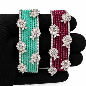 Bracelets manchette pour femme en alliage de zinc plaqué argent, sertis de zircon taille émeraude rouge et bleu, style classique, bijoux de fête - Product Image 1