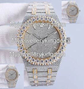Reloj Deportivo de Moda para Hombre con Diamantes de Moissanita, Esfera con Movimiento de Cuarzo, Resistente al Agua 10 Bar, Acero Inoxidable Blanco y Amarillo - Product Image 1
