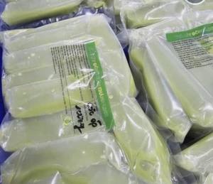 Zumo de Ambarella congelado de origen vietnamita listo para beber o mezclar con otros zumos a granel precio de exportación - Product Image 1