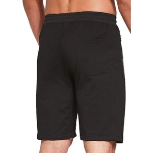 Shorts Bermuda pour homme en polyester noir à séchage rapide avec cordon de serrage et poches zippées, style sport décontracté - Product Image 2