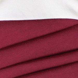 Sudadera con capucha roja para hombre con cremallera, bloques de color en blanco y negro, manga raglán, informal, transpirable, de punto. - Product Image 4