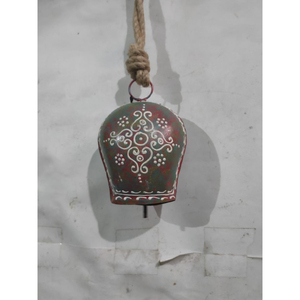 Campanas de vaca navideñas rústicas de hierro hechas a mano con cuerda de yute, campana de puerta de metal vintage para días festivos y decoración del hogar y jardín - Product Image 1