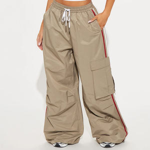 Pantalones cargo para mujer al por mayor, pantalones cargo de cintura baja con cordón, pantalones deportivos holgados para mujer, pantalones cortavientos de nailon, pantalones tipo paracaídas OEM - Product Image 2