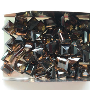 Cuarzo Ahumado Natural de 8MM, Corte Cuadrado Escalonado, Gema Suelta de la Mejor Calidad para Joyería y Fabricación de Collares - Product Image 3